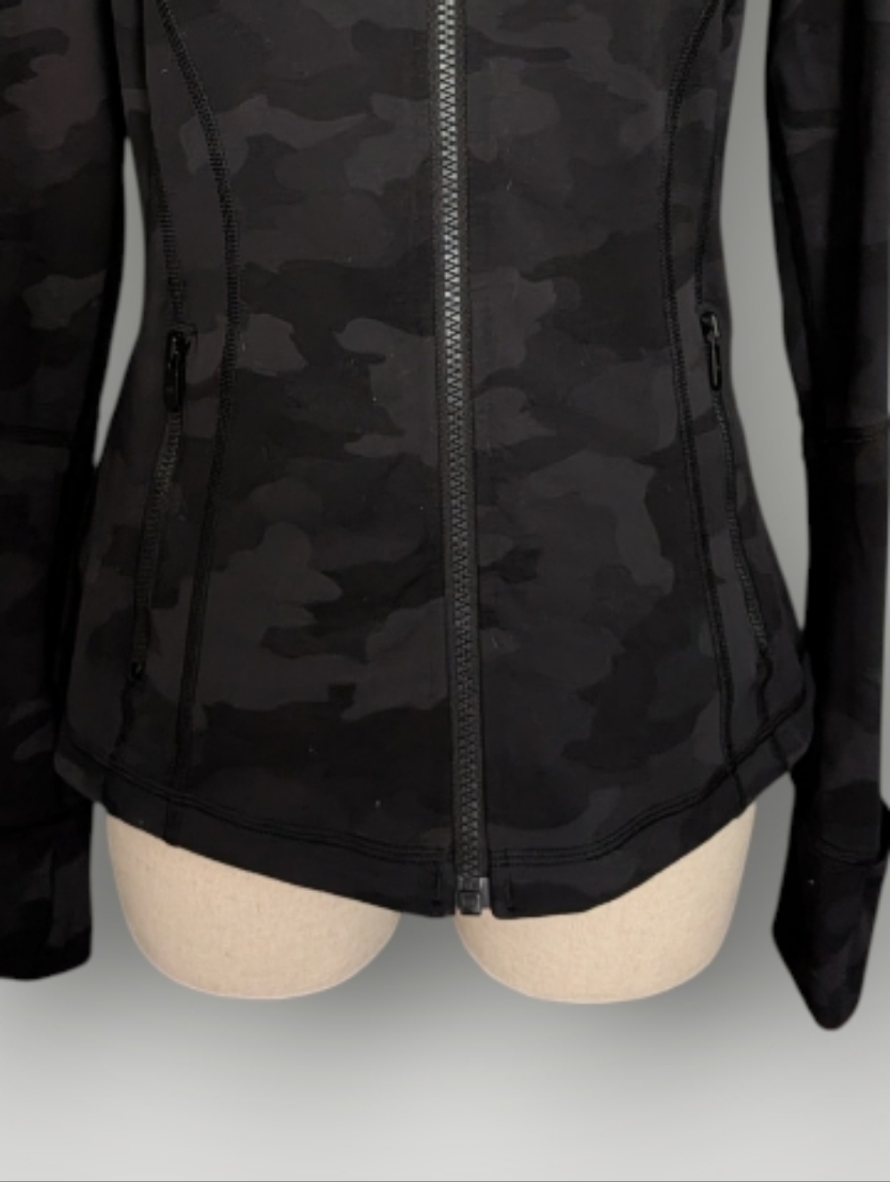 Lululemon Define Jacket - Picture 3 of 9